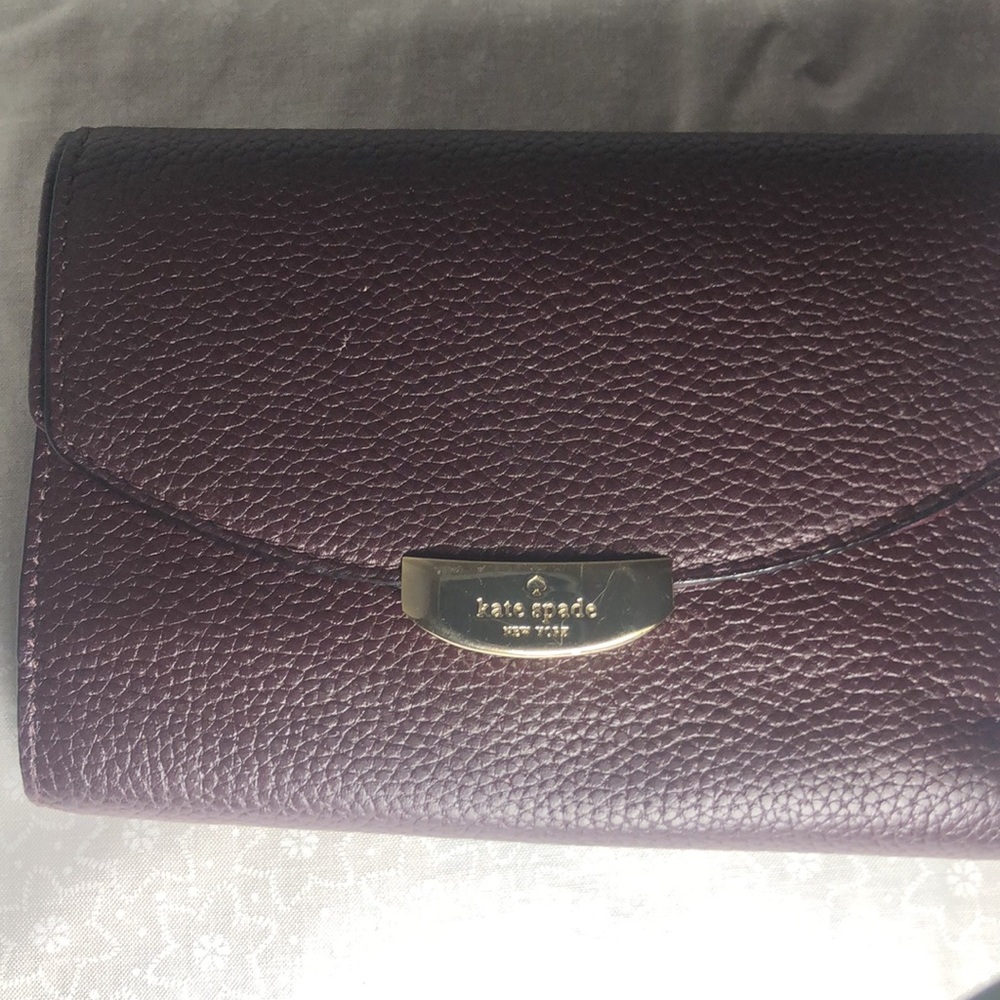 Kate Spade Trifold Wallet - Picture 3 of 10